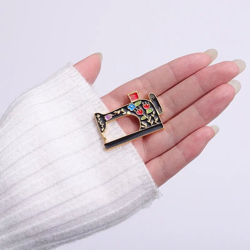 Retro Sewing Machine Pin