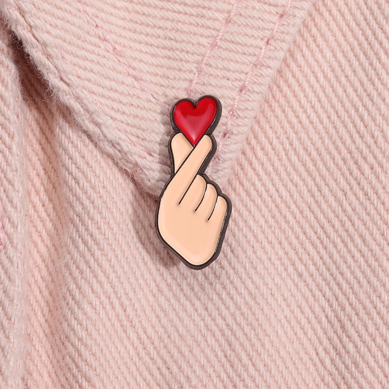 K-Pop Finger Heart Pin