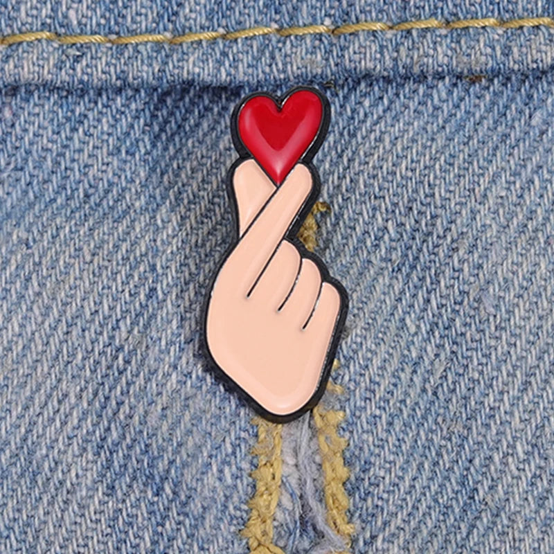 K-Pop Finger Heart Pin