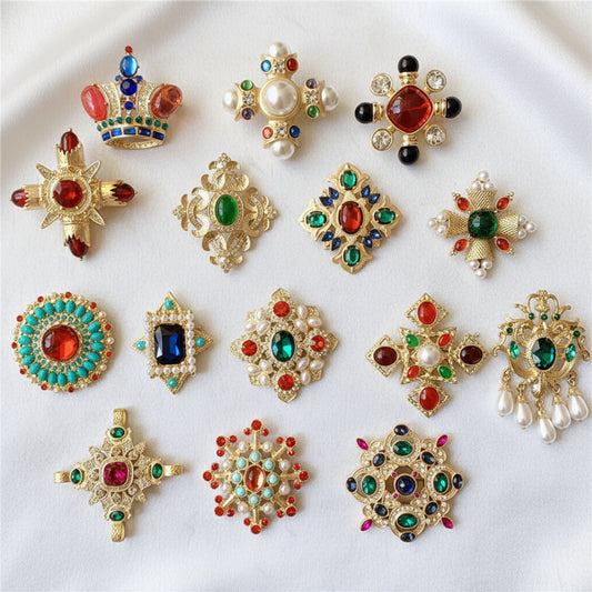 Retro Baroque Gemstone Brooch