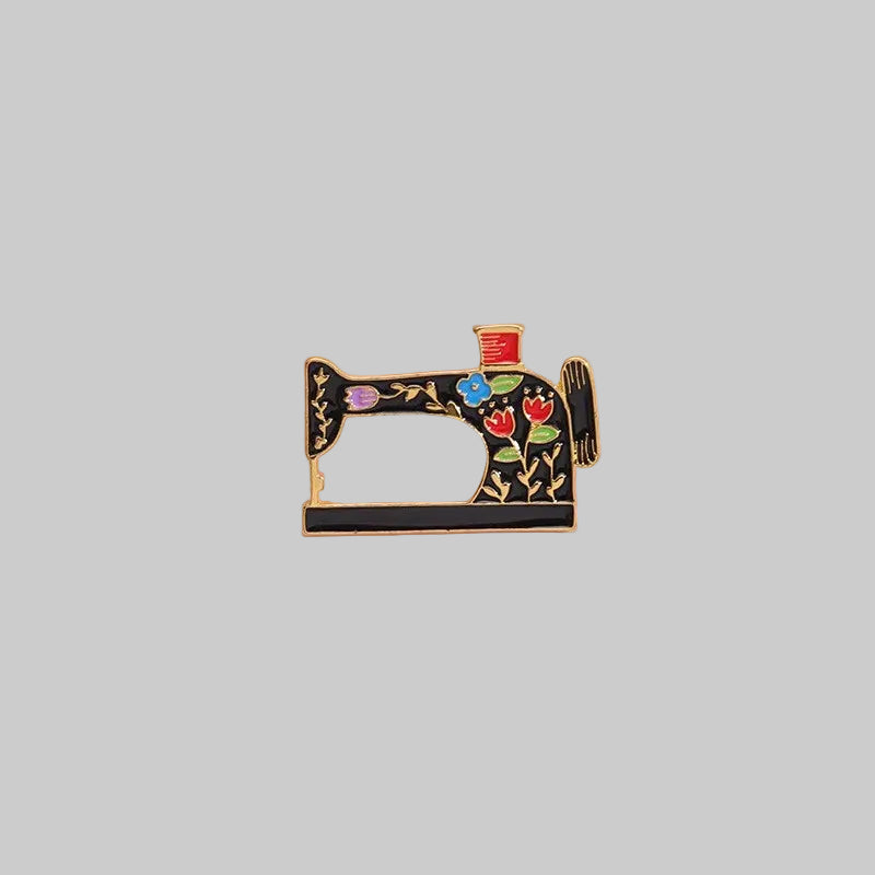 Retro Sewing Machine Pin